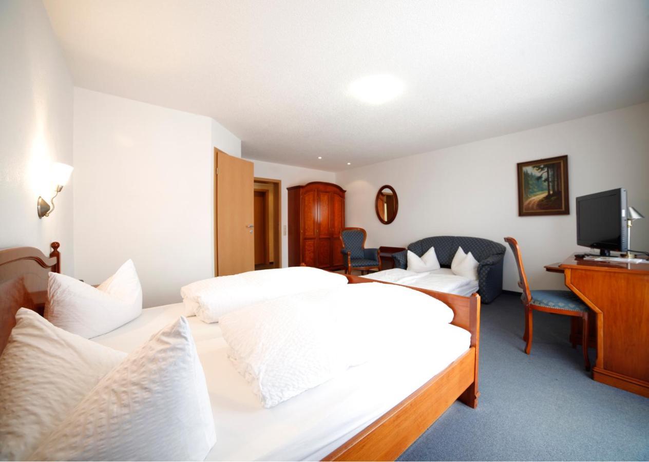 Hotel Roessle Furstenberg  Pokoj fotografie